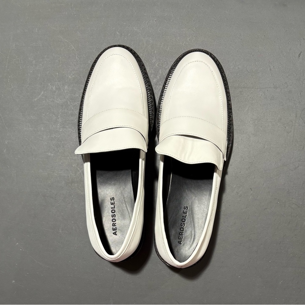 AEROSOLES Women's White Leather Loafers - Picture 2 of 3